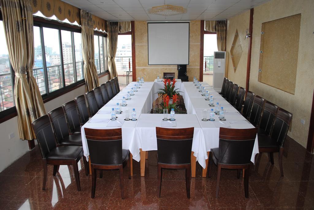 Royal Gate Hotel Hanoï Extérieur photo