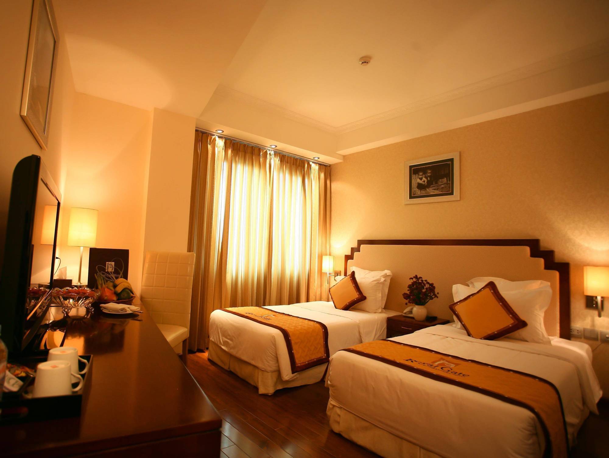 Royal Gate Hotel Hanoï Extérieur photo